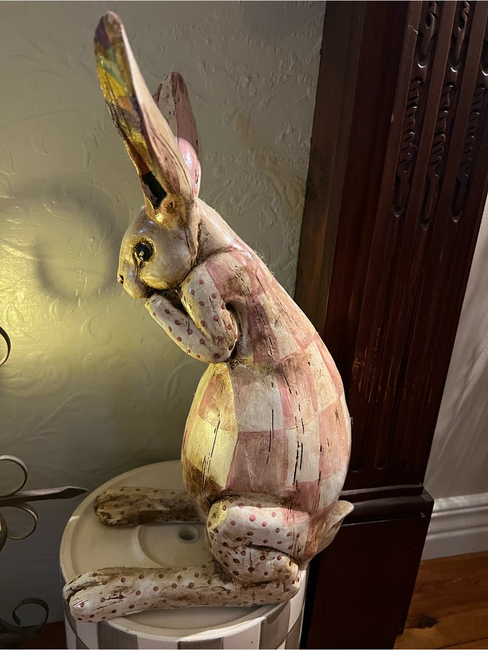 Hand-Painted Distressed Resin Rabbit Figurine Whimsical Farmhouse Decor - Picture 5 of 12